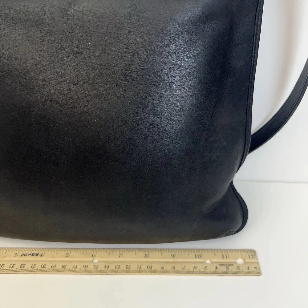 Vintage COACH Leather Hippie Flap Slim Crossbody Bag Nickel Hardware Black 9134